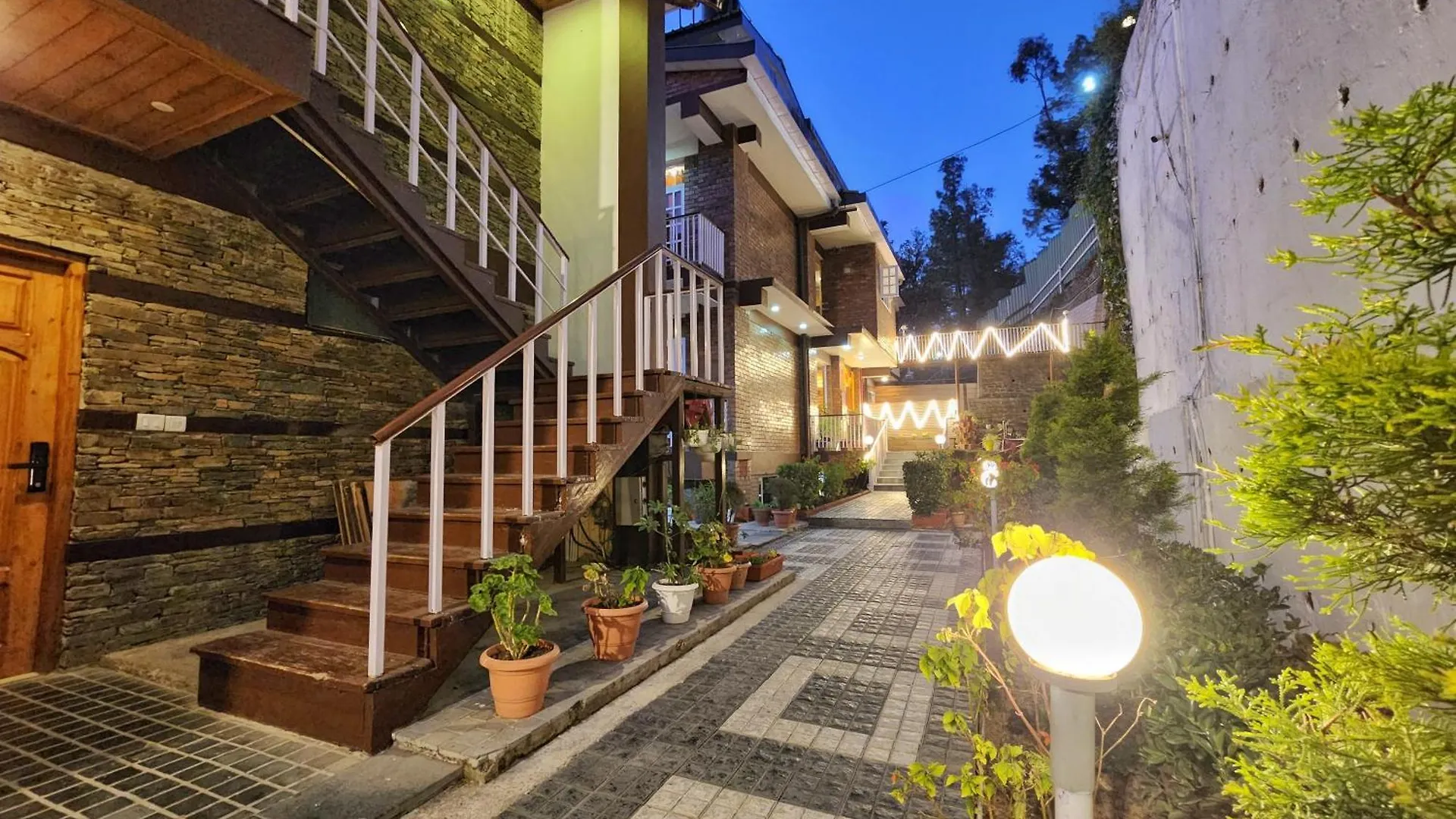 Kamna Hill Resort A Boutique Cottages Shimla 4*,